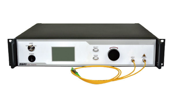 L’amplificateur à fibre à fréquence unique offre une puissance de sortie de 15-50W.
